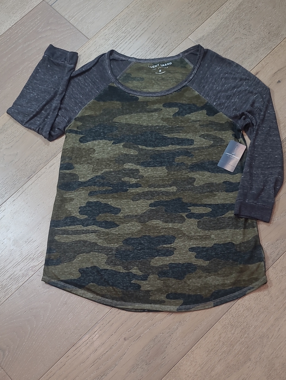 NWT Lucky Brand Camo Baseball Tee Women's sz M Olive/Charcoal Raglan 3/4 Sleeve